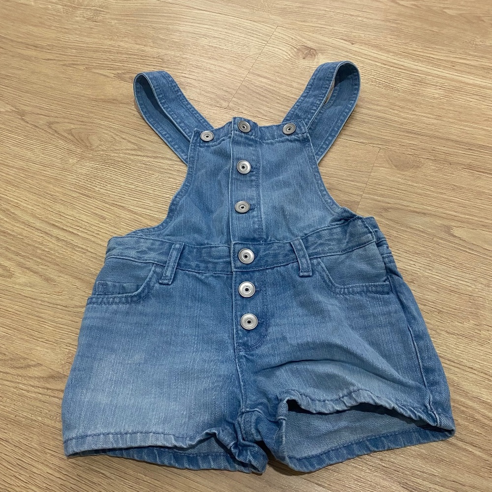 Girls Jean jumper so cute size 5